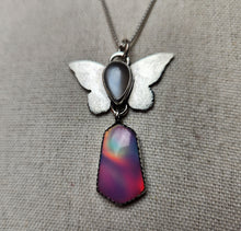 Load image into Gallery viewer, Phish - Roggae with grey moonstone and aurora opal
