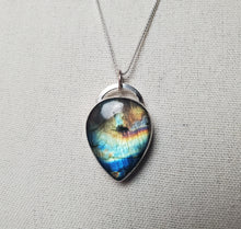 Load image into Gallery viewer, The Disco Biscuits- Hope with labradorite
