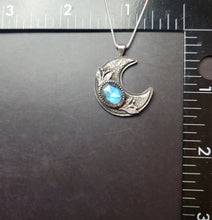 Load image into Gallery viewer, Music Makers quote with rose-cut labradorite
