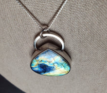 Load image into Gallery viewer, Billy Strings - In The Morning Light with labradorite
