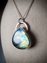 Load image into Gallery viewer, Billy Strings - In The Morning Light with labradorite
