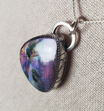 Load image into Gallery viewer, Wildflowers with labradorite
