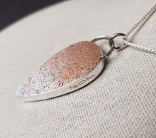 Load image into Gallery viewer, Phish - Joy with labradorite
