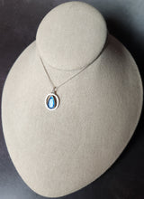 Load image into Gallery viewer, [Pendant only, no chain] GD - Box of Rain with labradorite
