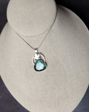 Load image into Gallery viewer, Goose - Everything Must Go with labradorite
