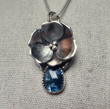 Load image into Gallery viewer, Phish - Waste with rose-cut teal kyanite

