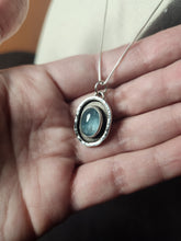 Load image into Gallery viewer, Phish - Bathtub Gin with icy blue kyanite
