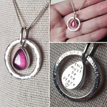 Load image into Gallery viewer, Talking Heads - Naive Melody with pink Chanthaburi sapphire
