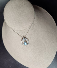 Load image into Gallery viewer, Goose - Empress of Organos with rainbow moonstone / pendant only, no chain
