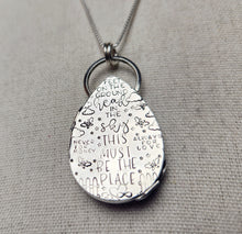 Load image into Gallery viewer, Talking Heads - Naive Melody with labradorite pendant only/no chain
