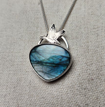 Load image into Gallery viewer, Goose - Factory Fiction with labradorite
