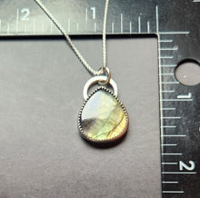 Load image into Gallery viewer, Billy Strings - I Believe in You with labradorite
