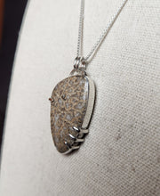 Load image into Gallery viewer, Phish - Bug with gembone [pendant only]
