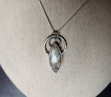 Load image into Gallery viewer, GD - Eyes of the World with Tanzanian green sunstone
