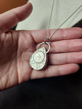 Load image into Gallery viewer, Goose - Give it Time with labradorite / pendant only, no chain

